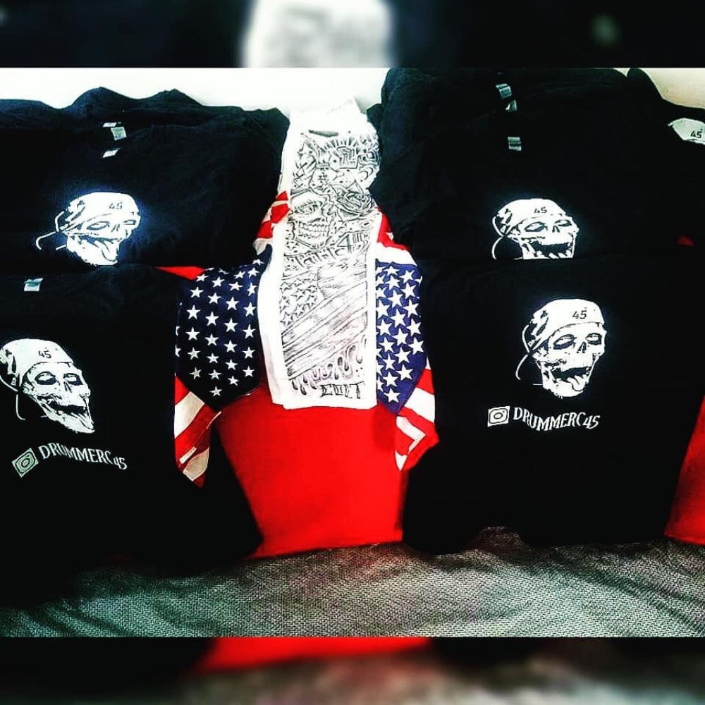 Skull drummer T-shirt